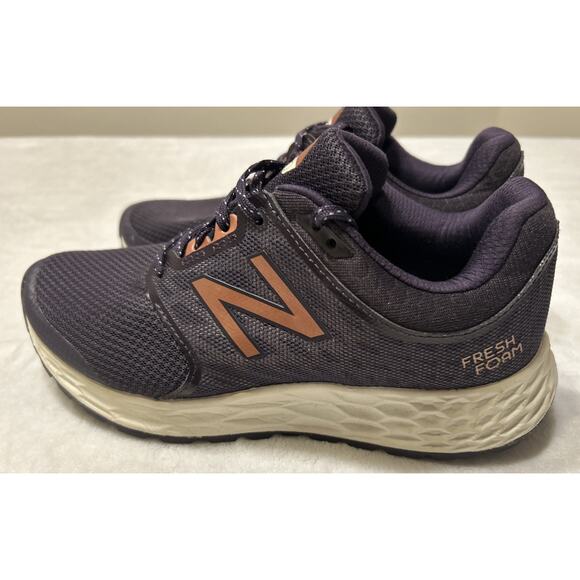 New Balance Running Shoes Women’s Size 7 Purple Fresh Foam Comfort Cushioned - Picture 4 of 7
